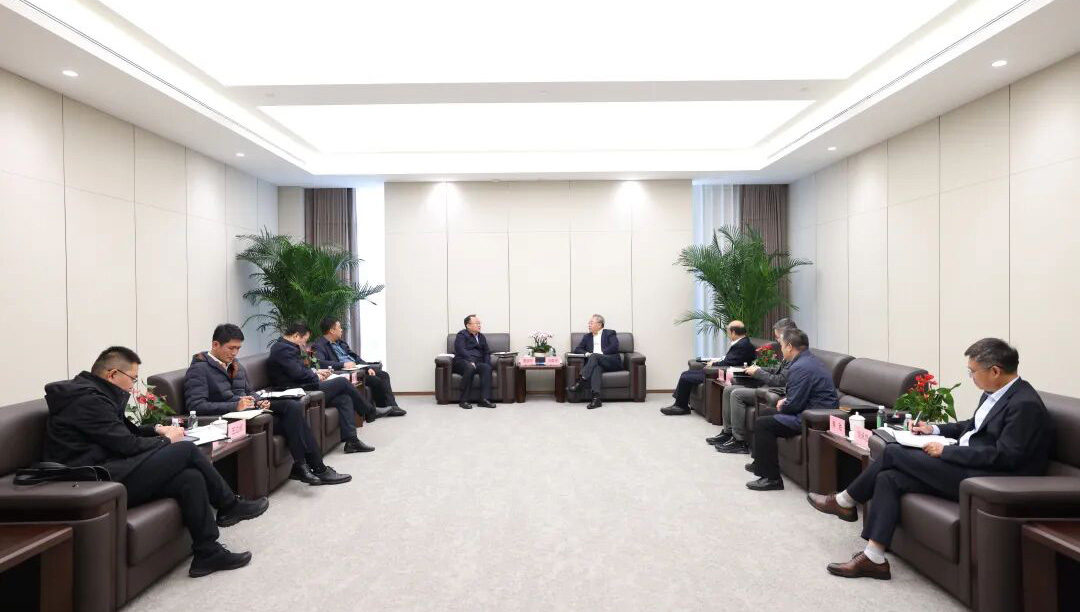 刘敬桢会见唐山市委常委、曹妃甸区委书记董继华